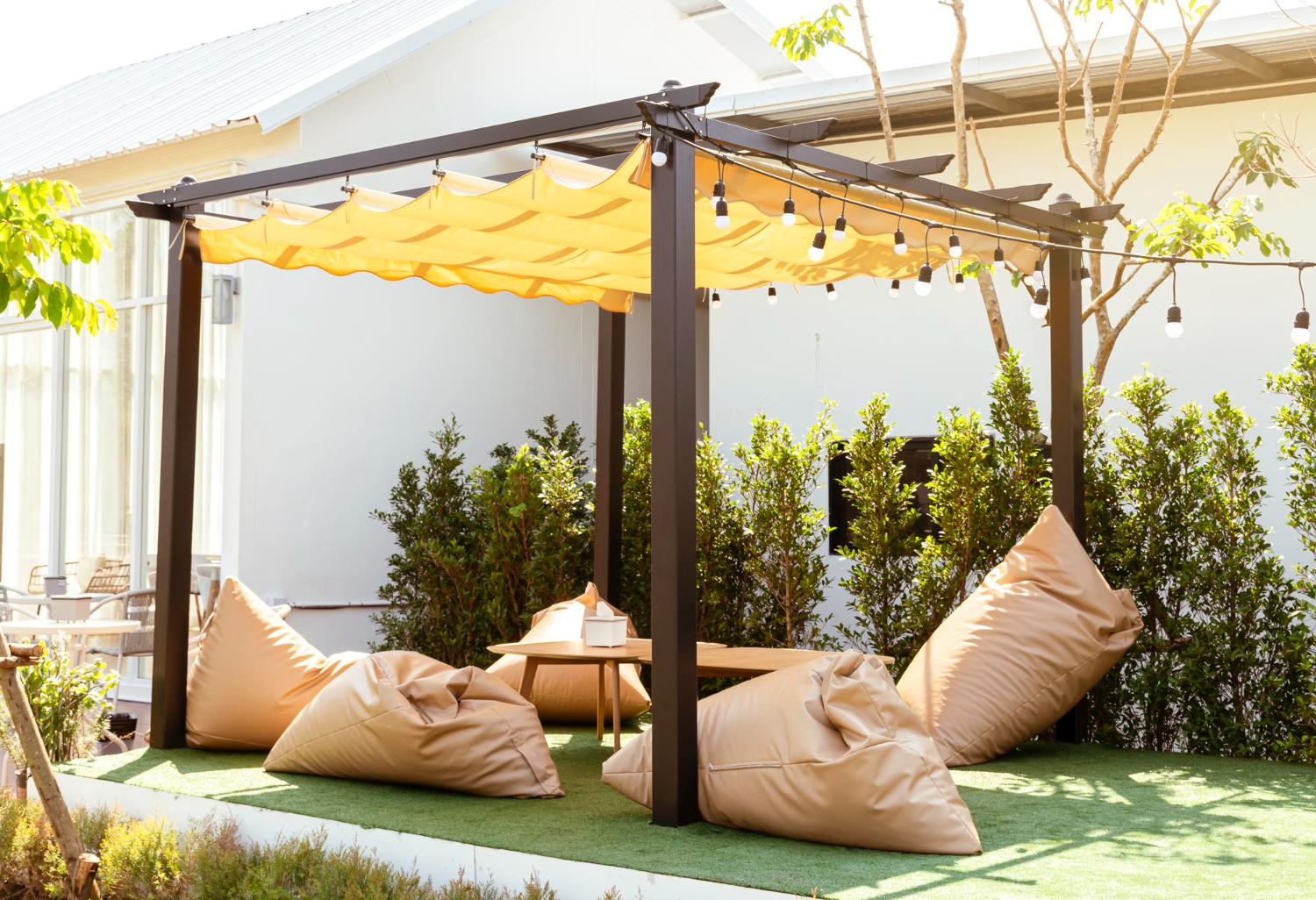 Maximizing a Small Outdoor Space with Pergolas: Smart Design Ideas for Big Impact