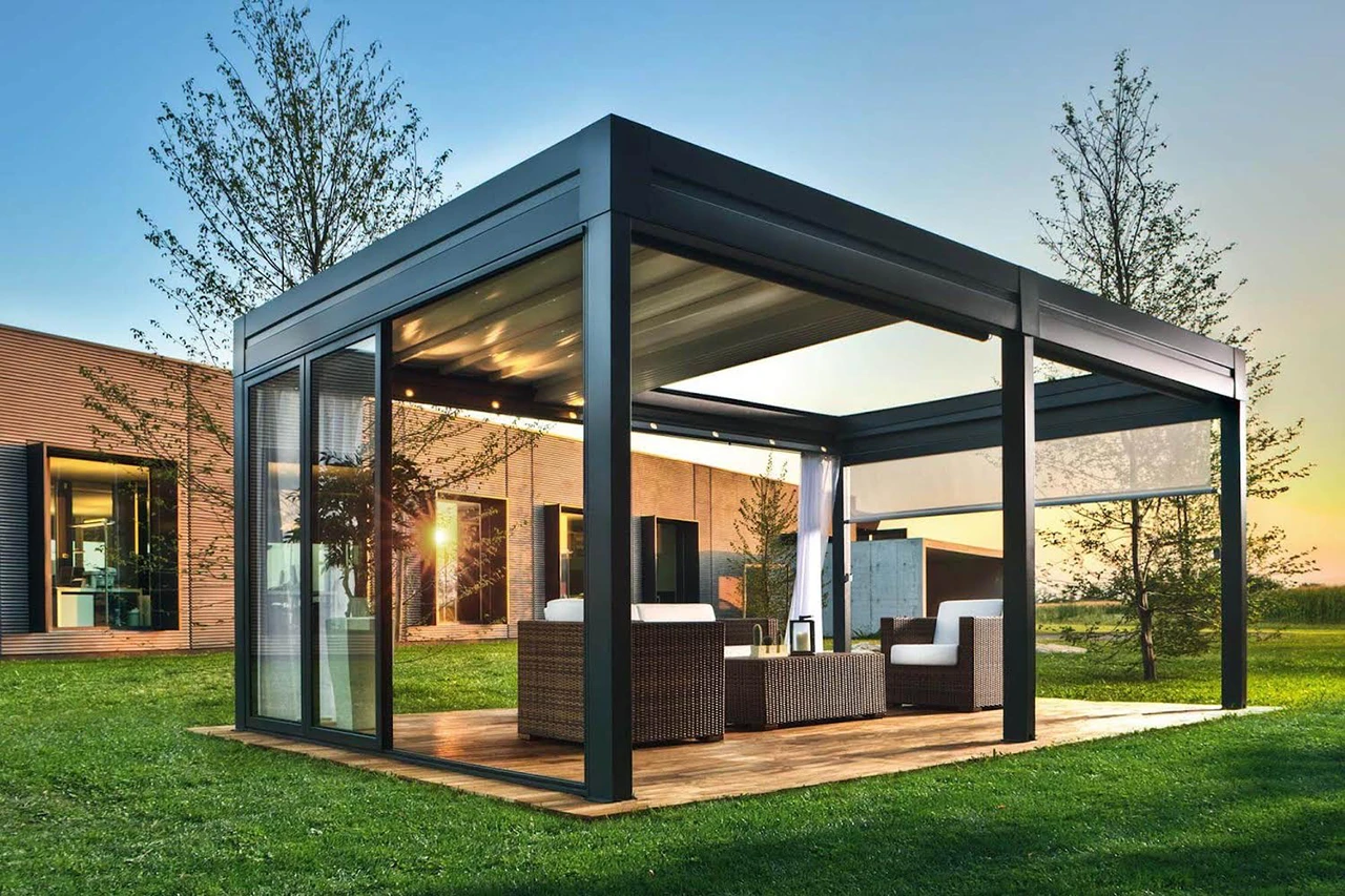 pergola maintenance